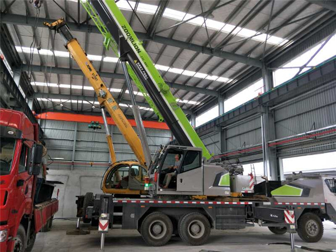 平湖市高空车出租需要注意哪些安全事项？