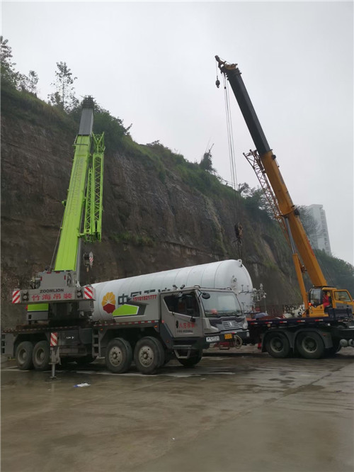 平湖市“不怕风雨冻”—— 吊车的 “恶劣环境适应” 技术
